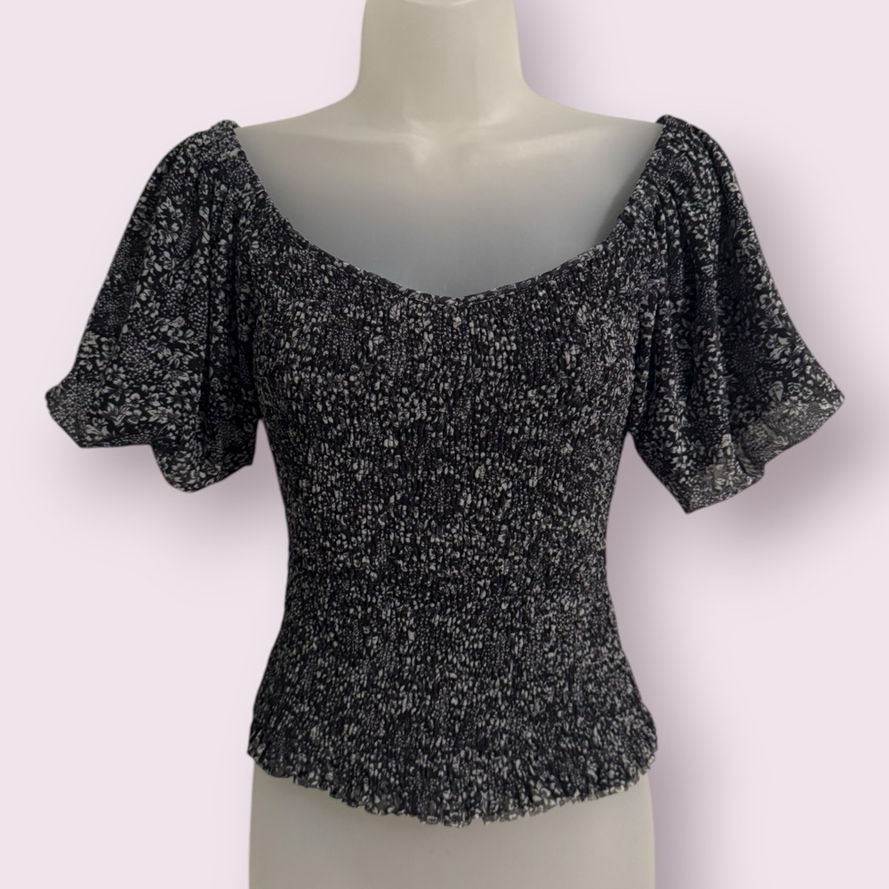By Anthropologie Smocked Floral Puff Sleeve Top Black Size S